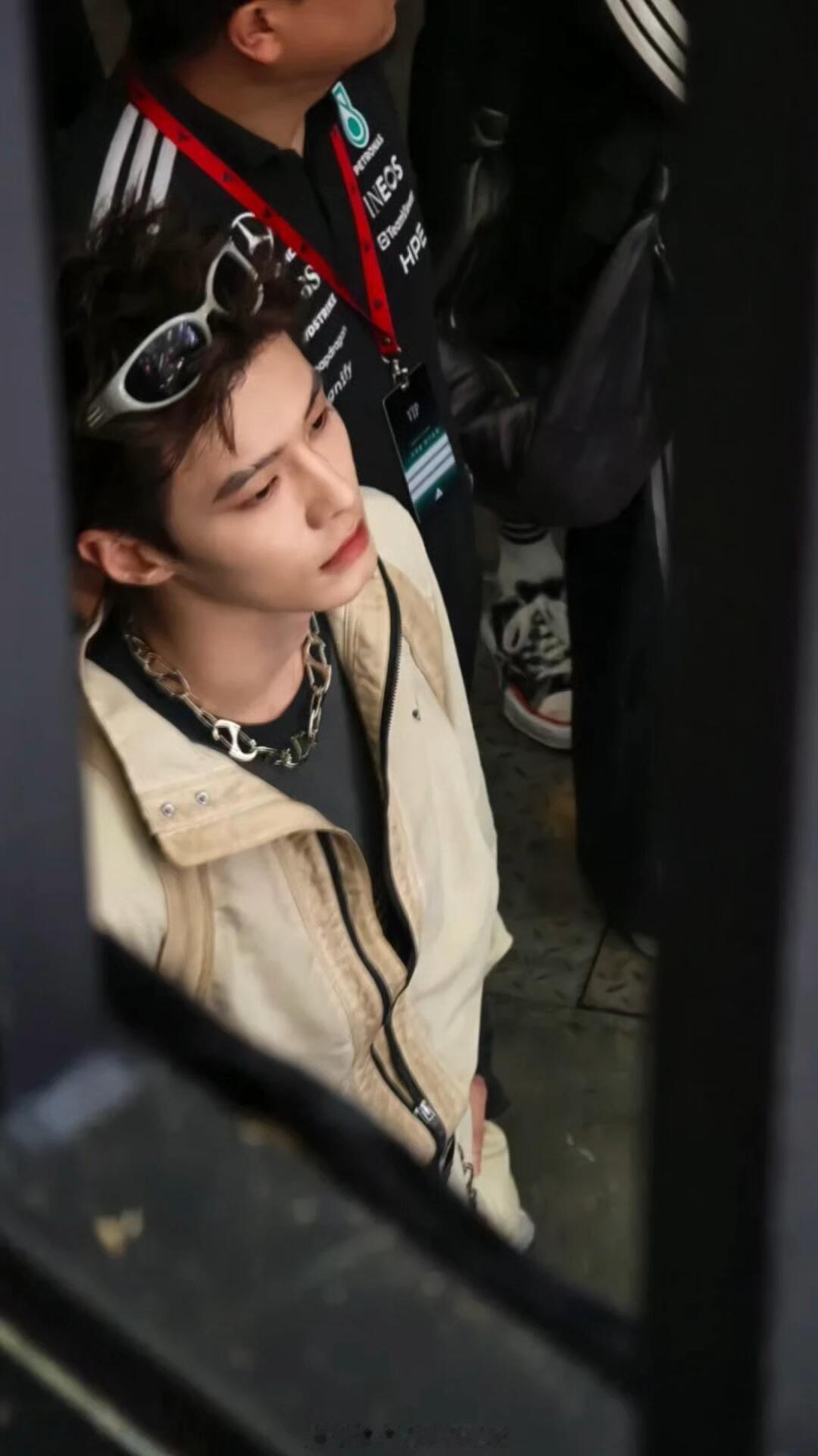 敖瑞鹏 何与 今日品牌活动造型，型男来的