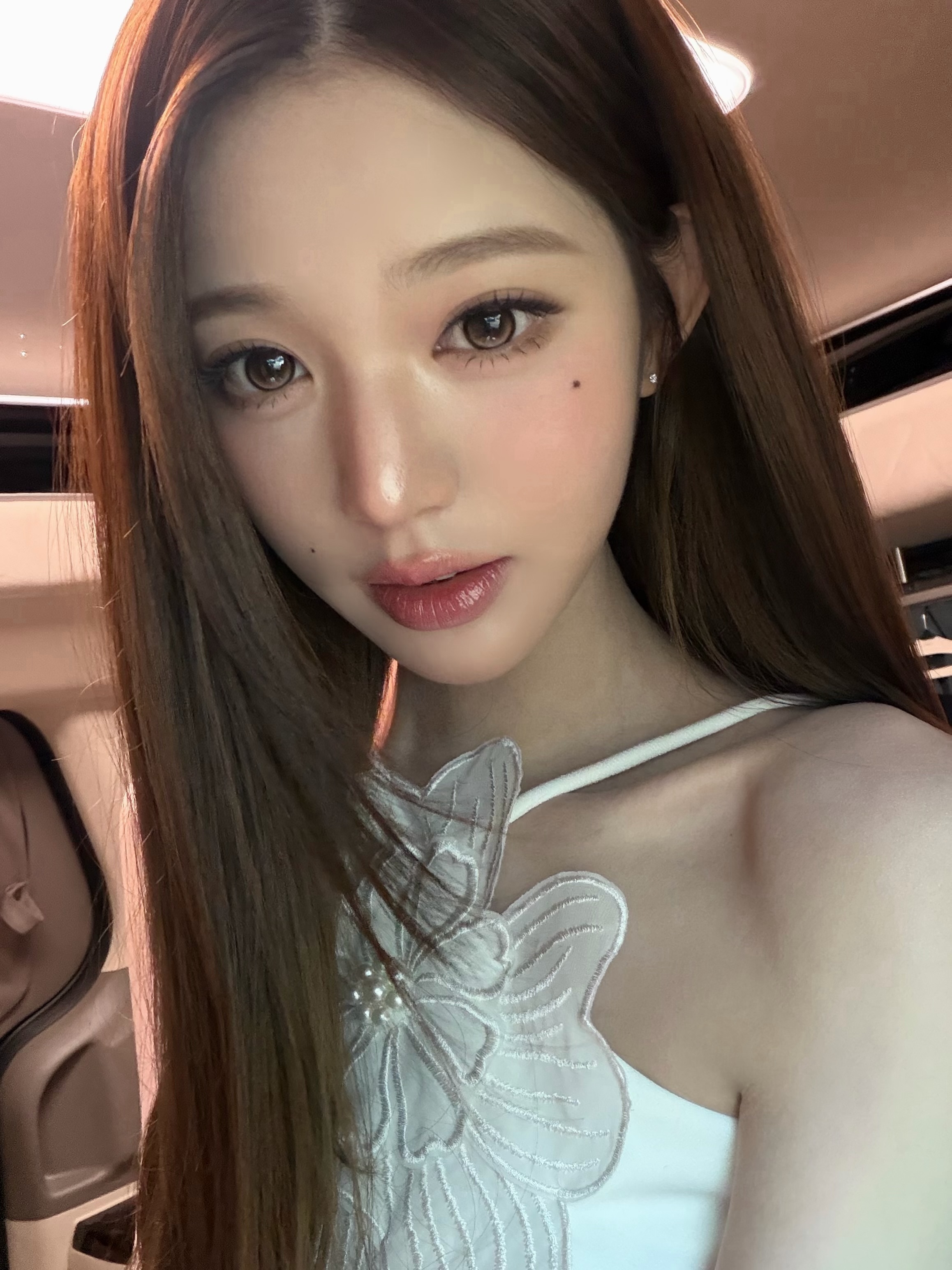 张元英签售扔掉头饰 ❌张元英签售态度美谈 ✅ 我家仙卵：收到的道具太多，也是一种
