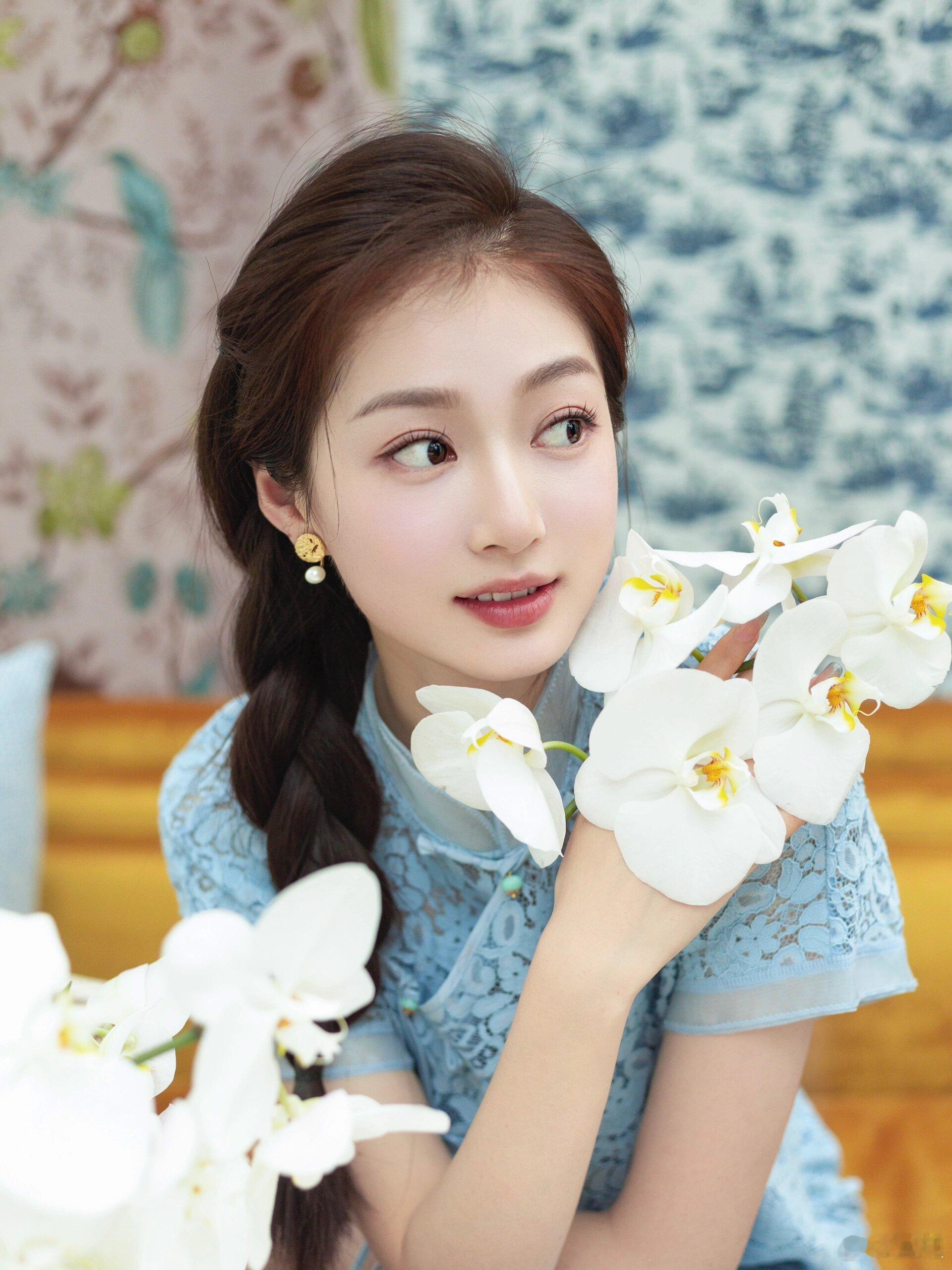 冯琳 🍃 早春新中式穿搭，简约大气，优雅气质 ​​​