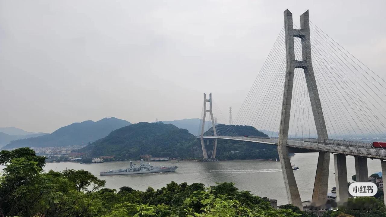 福州人民有福了！137福州舰已经抵达福州，首次回家，开放登舰参观！

137福州