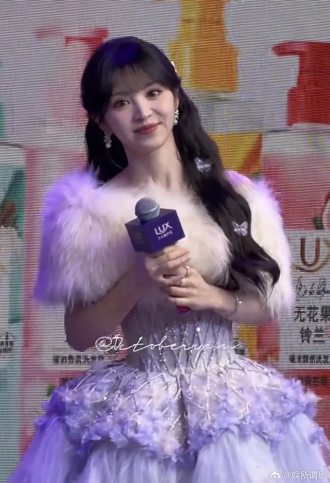 田毛没发现田曦薇不甜美了吗？苦相了 