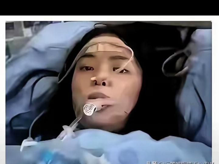 河南，21岁女孩病危，临终前死死抓住父亲的手不放，然后断断续续说出了自己的遗愿：