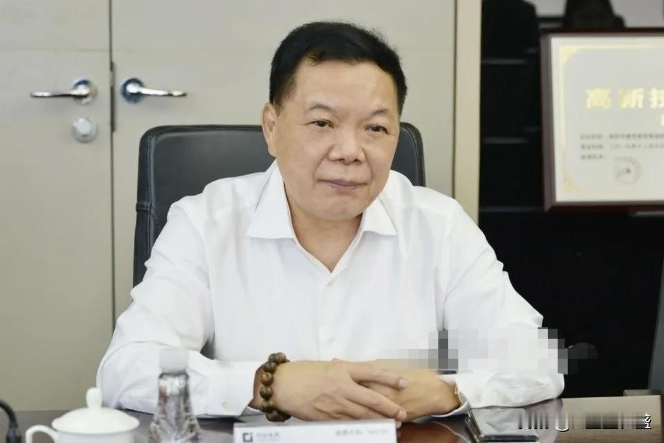 受恒大拖累的企业和人很多，深受其害的就有兴宁人。
刘海云，出生于1958年，广东