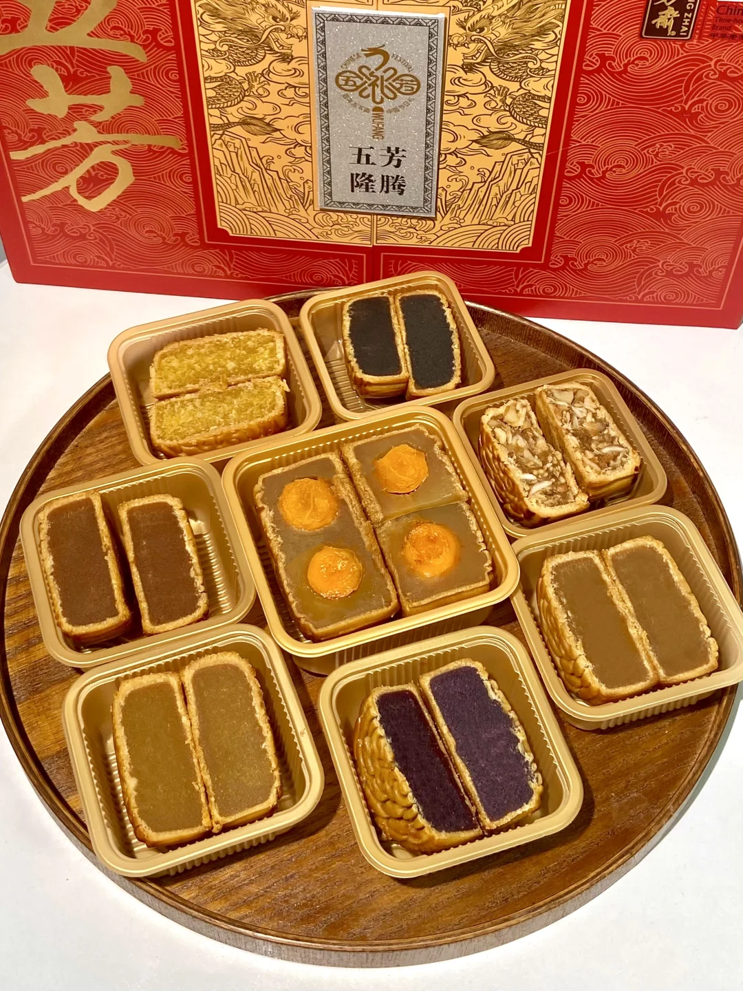 我会毫不犹豫给家里囤的中秋月饼！