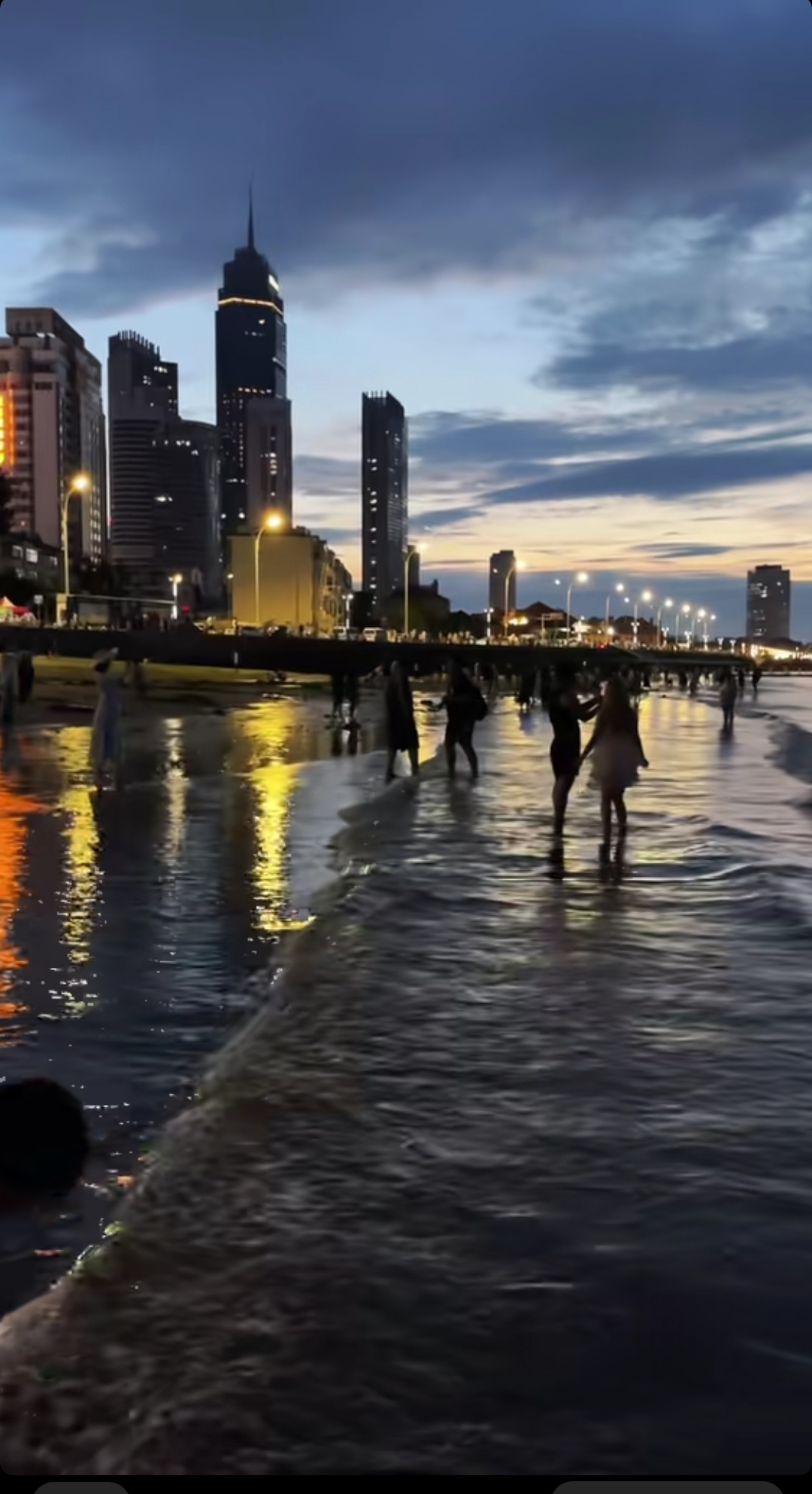 傍晚的海边！ 