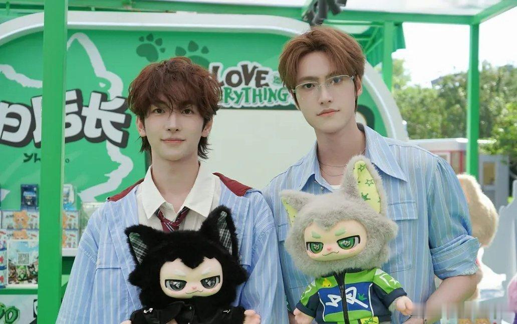 华策环大陆新项目《放学等我》主演：江信熹&尹俊岚 ​​​