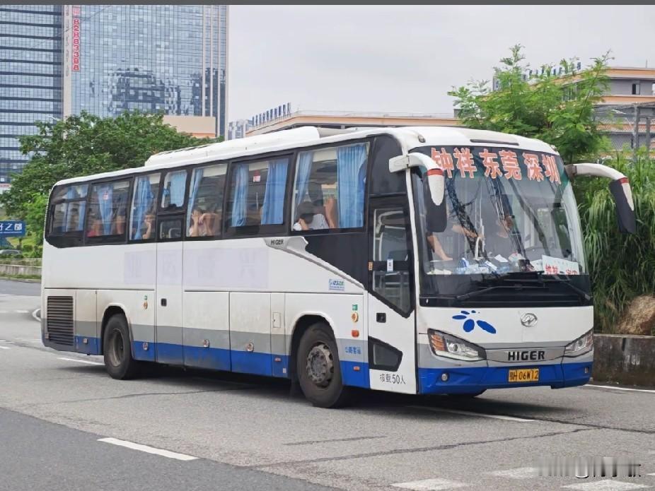 湖北荆门市曾经的省际长途线路（三），满满的回忆
钟祥—深圳
荆门—上海
荆门—石