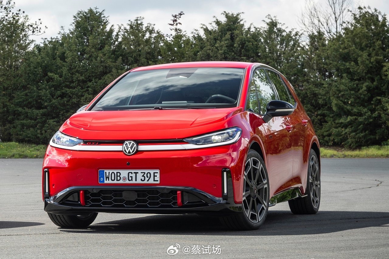 后驱GTI（1）ID.3 GTI，后轴电机326马力、545牛·米，20寸轮胎，
