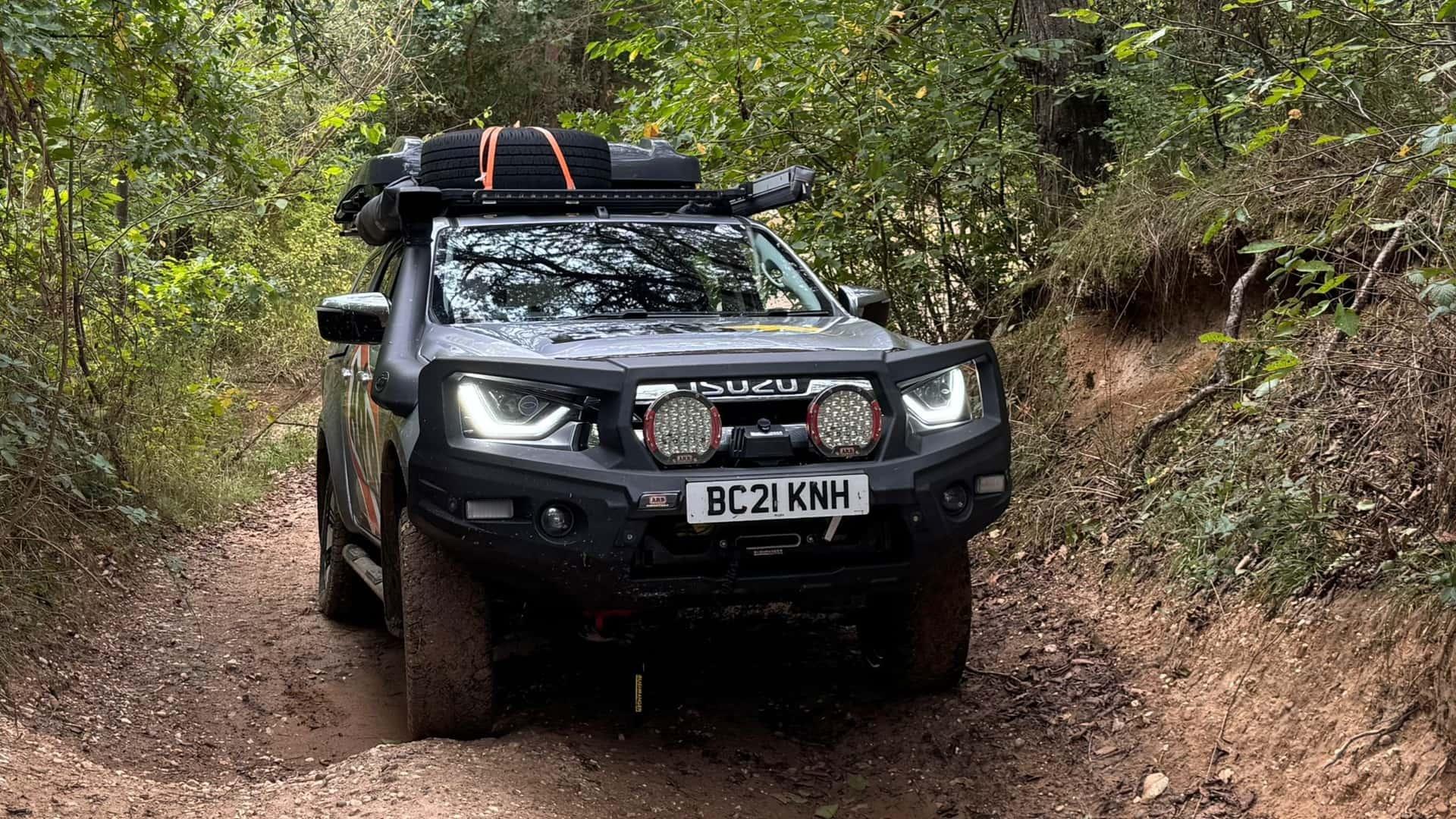 Isuzu D-Max equipaggiato ARB ​​​