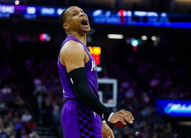 37岁威少，用一记“底薪”重拳打破詹皇5年垄断！当37岁的拉塞尔·威斯布鲁克在洛