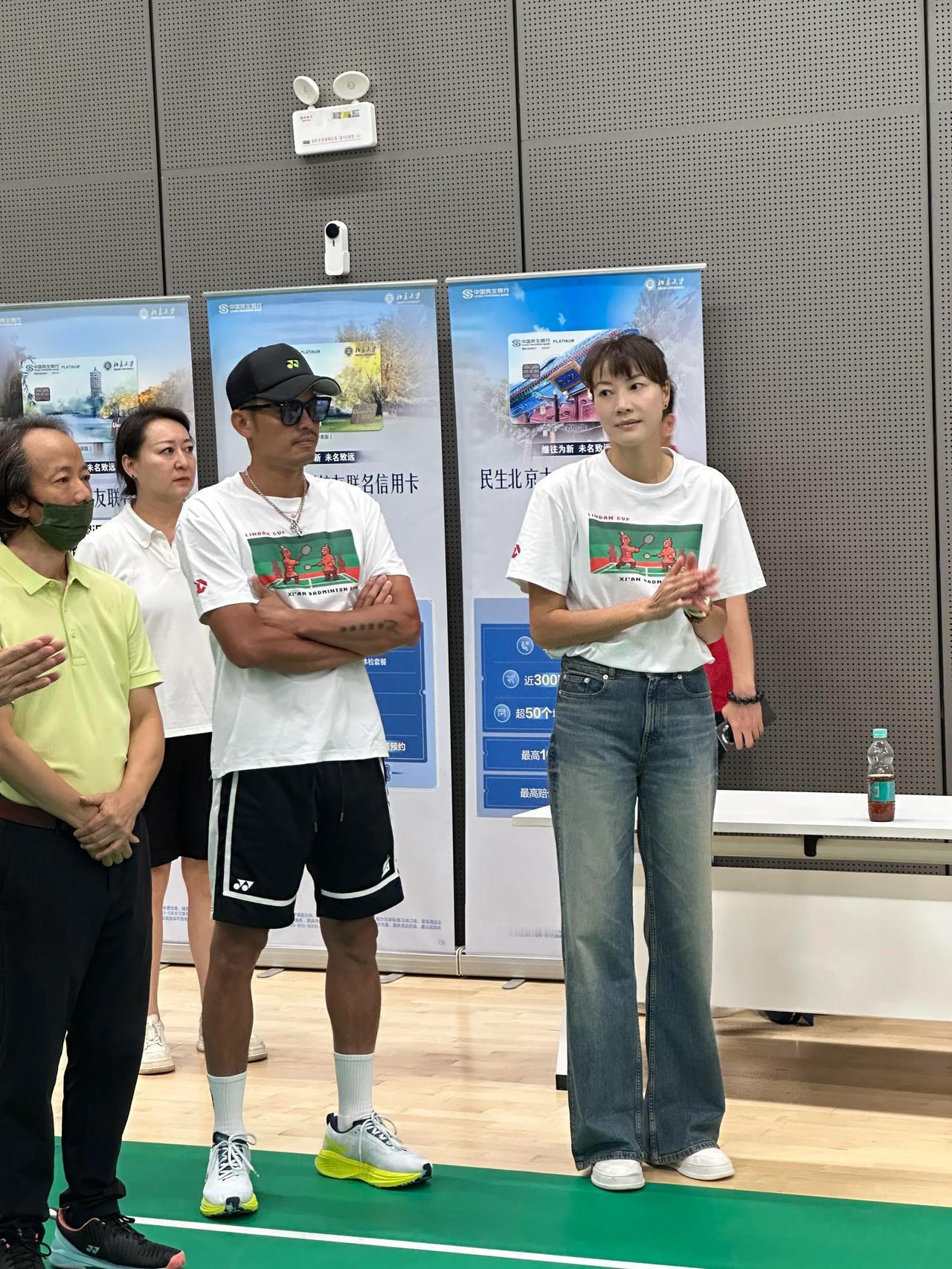 林丹和老婆谢杏芳合体，为什么感觉夫妻俩有点貌合神离啊！出轨过的男人到底值不值得原