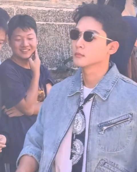小晚晚马不停蹄一刻也没有闲着

大理有风小院又双叒被路人偶遇了

©🫘：Zoe