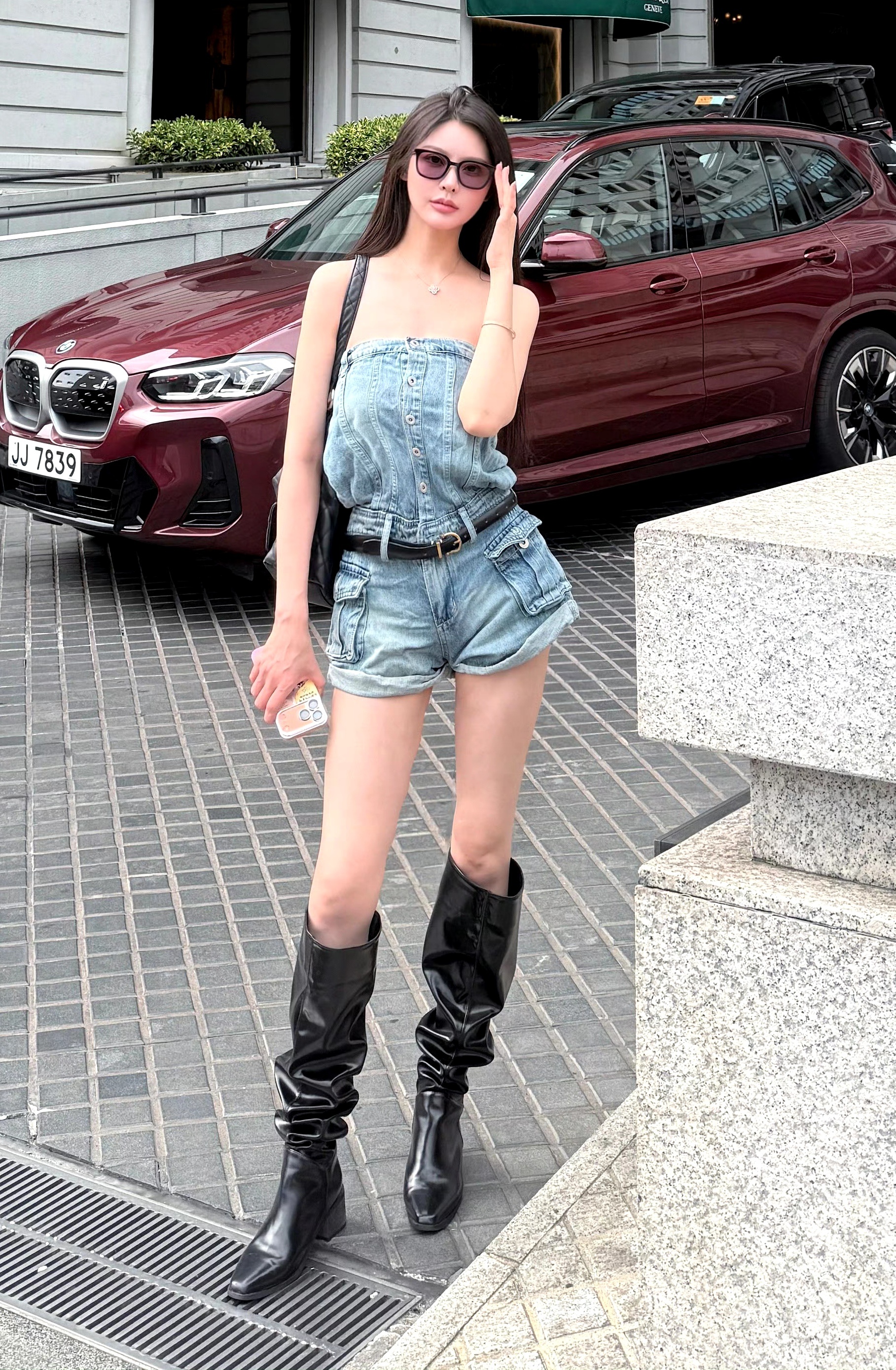 性感美女锦集（555）有时候男人的肩膀上抗的不一定是责任性感美女锦集 ​​​