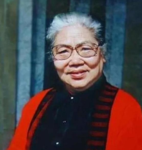 2004年，82岁常香玉留下遗嘱，并要求家人：不到万不得已，莫要公开。39岁小香