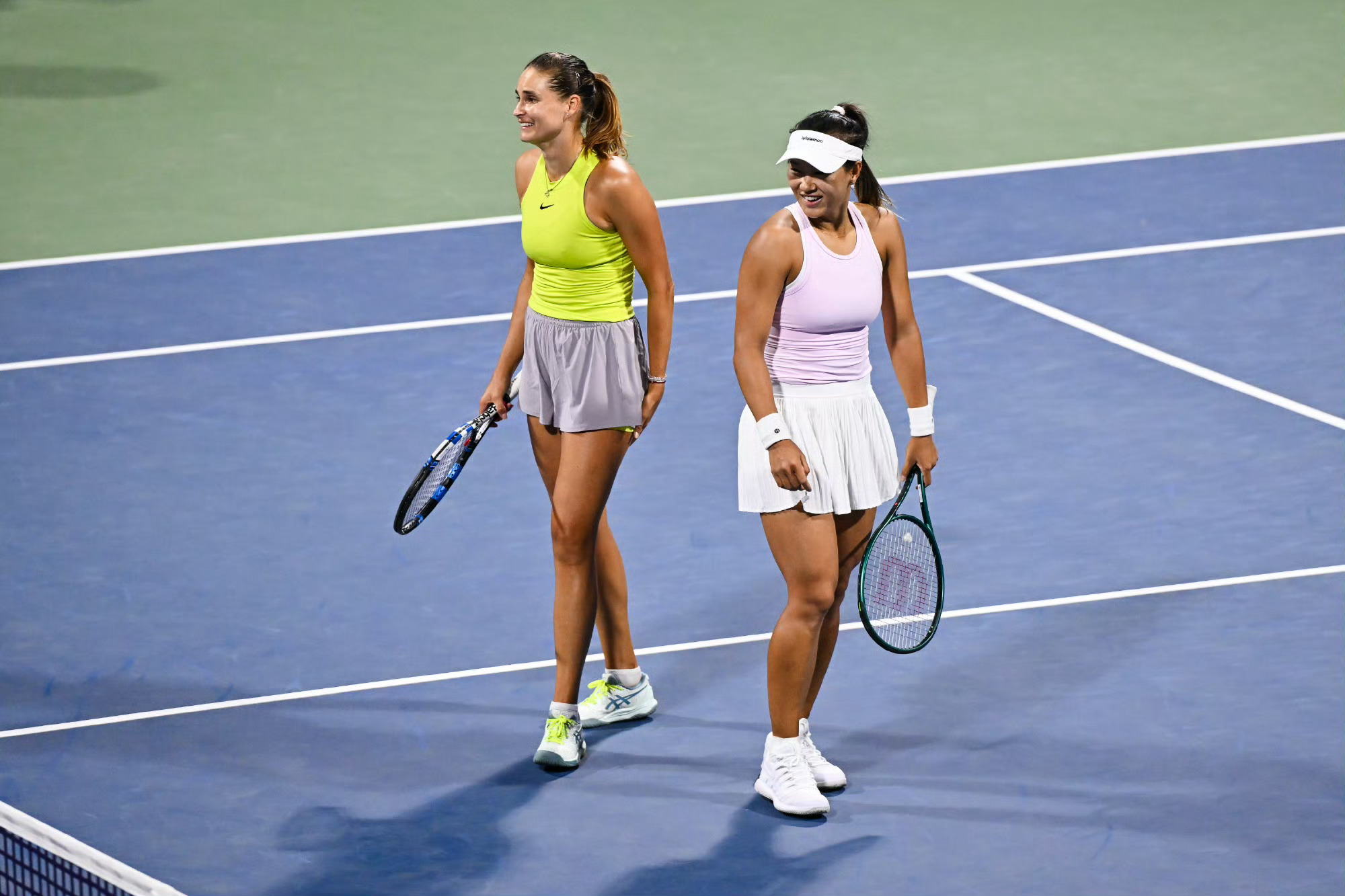 在WTA1000辛辛那提站双打首轮比赛中，中国选手郭涵煜搭档俄罗斯球员帕诺娃，以