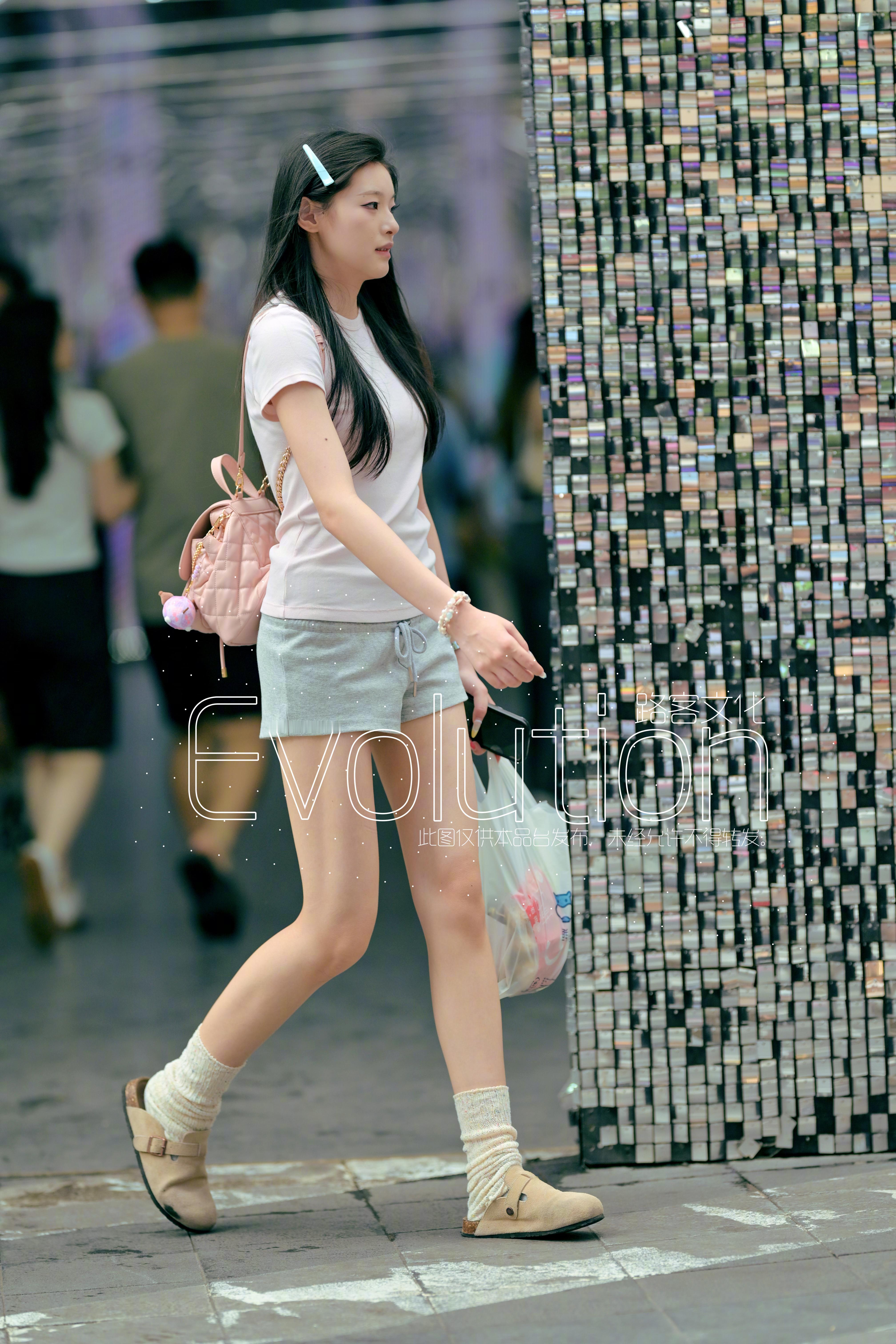 这张构图有点歪 但是。。你们。。算了不解释 ​​​