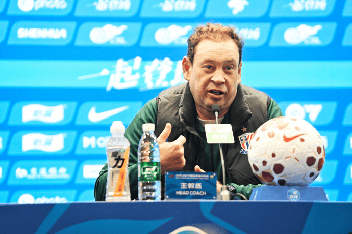 斯卢茨基：通过两场亚冠的调整，我们对2026赛季做好了准备