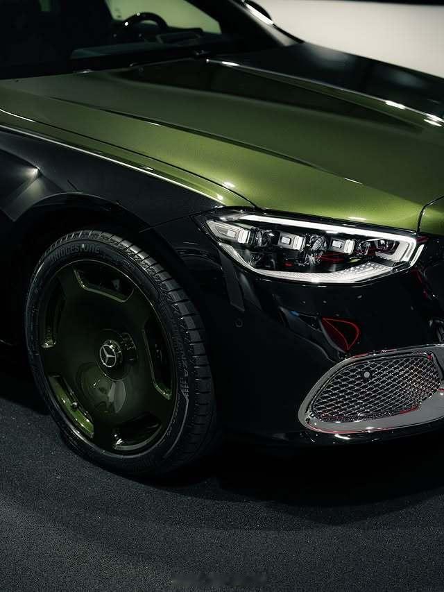 顶奢全球限量50台迈巴赫S680 V12 Edition 