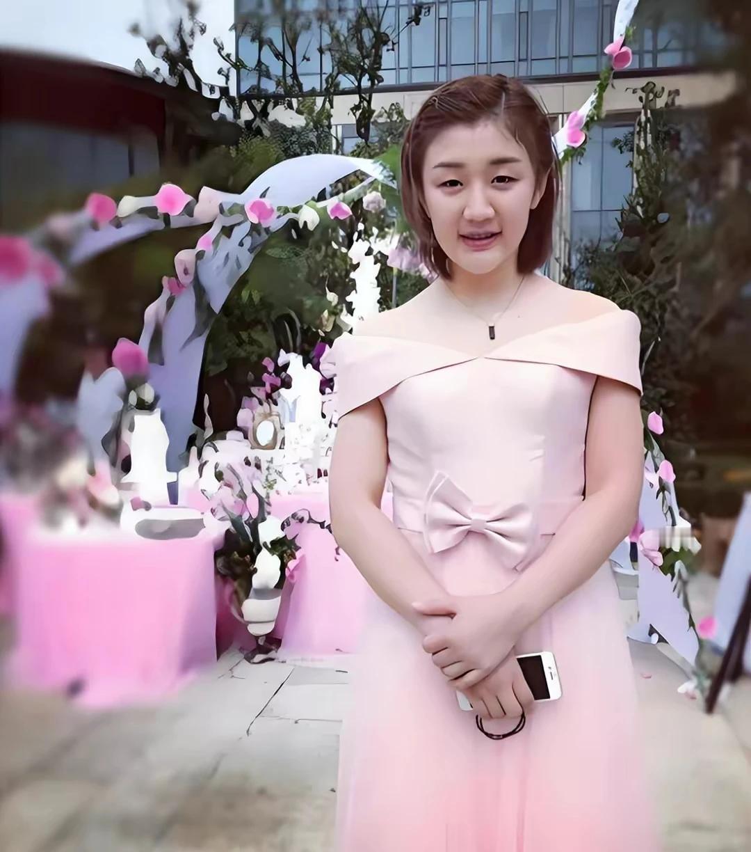 “国乒第一美女”：陈梦丰满身材胜，中国女乒的队员不是以美闻名，陈梦谈不上漂亮,丰
