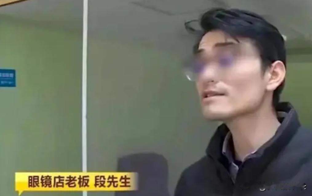 2023年，长沙一女房东见租客生意好，便年年涨租，从年租金8万慢慢涨到30万，租