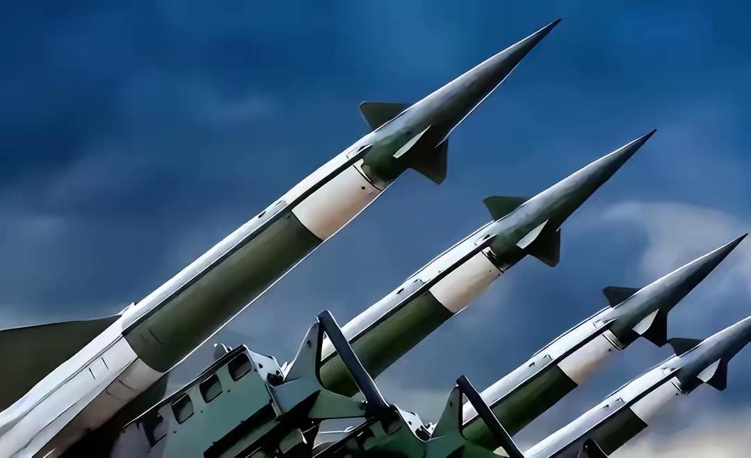 美国媒体说已经有打败中国的王牌

这种话听起来吓人，其实水分很大。

他们说的9