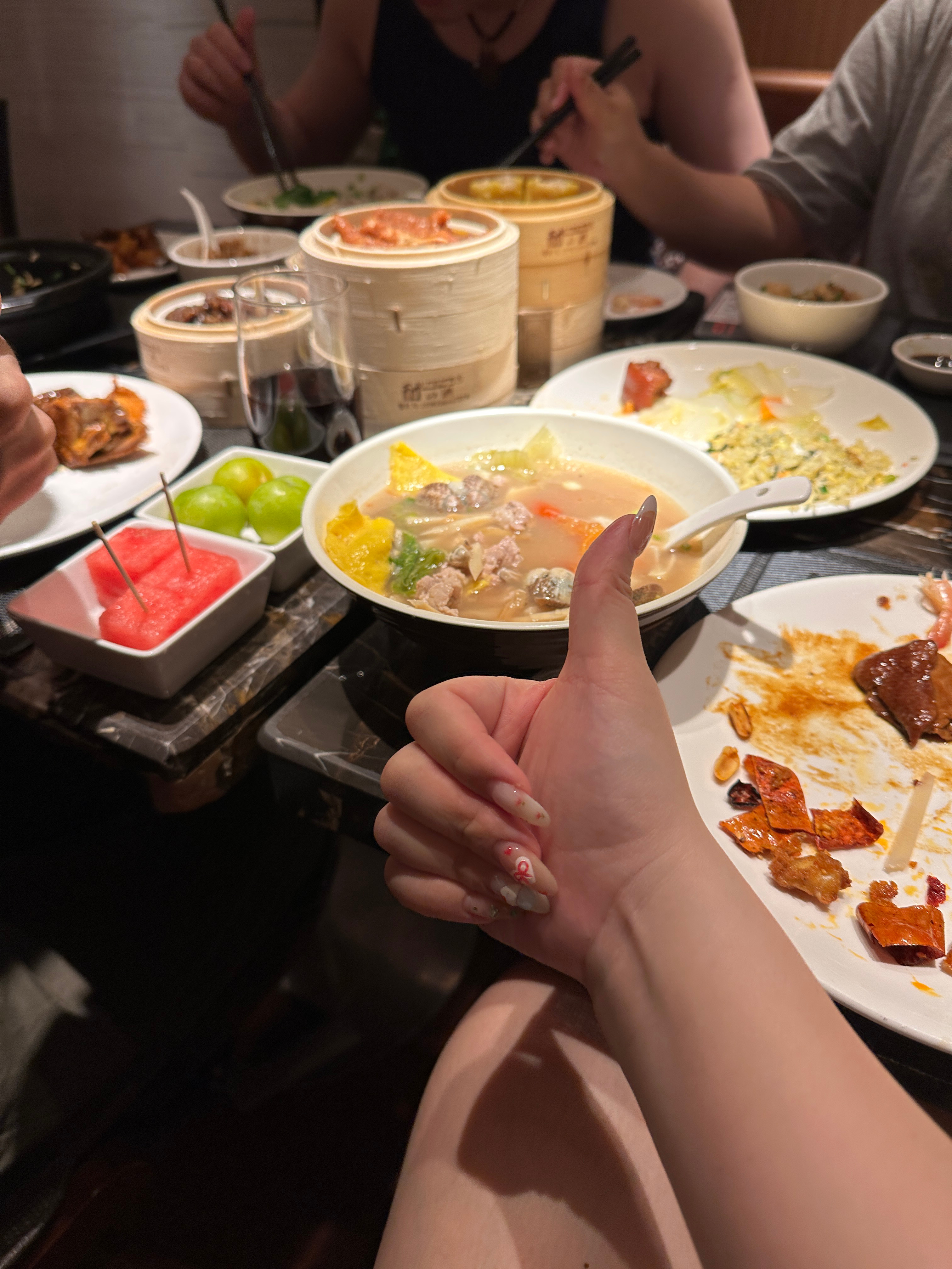 来拍手佳吃饭指南了吃了一天 好饱 ​​​