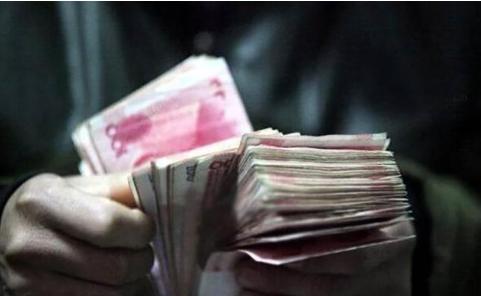 亲戚造谣我在外面干不正当职业，我爸气的删了我的联系方式，意外地是，只有后妈和小弟