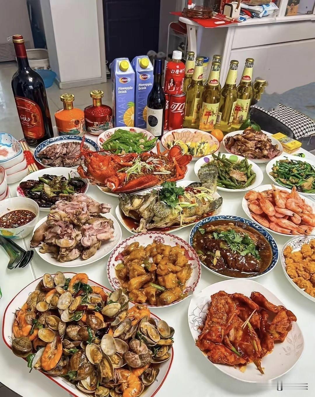 在家里搞一桌大餐，成本也很高的。。。300元能搞定吗？