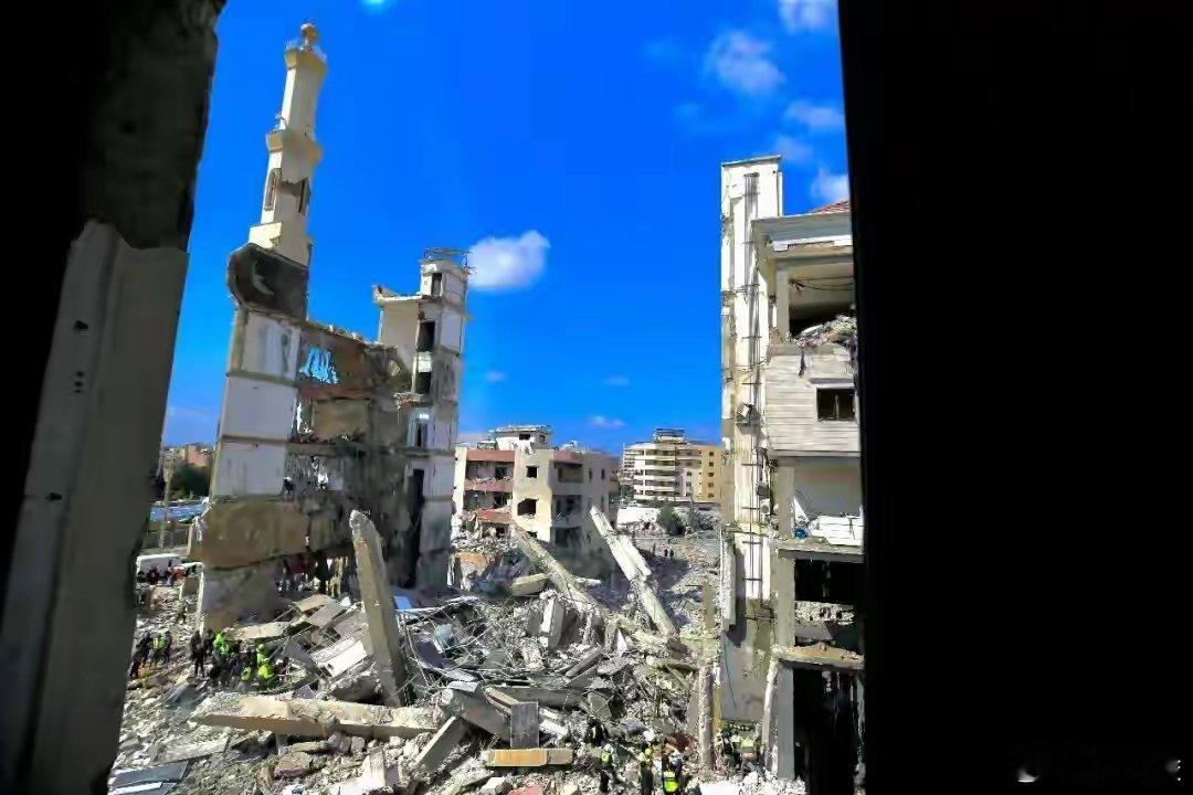 以空袭黎巴嫩致254死1165伤 大规模空袭波及多地，大量平民身陷险境，建筑成片