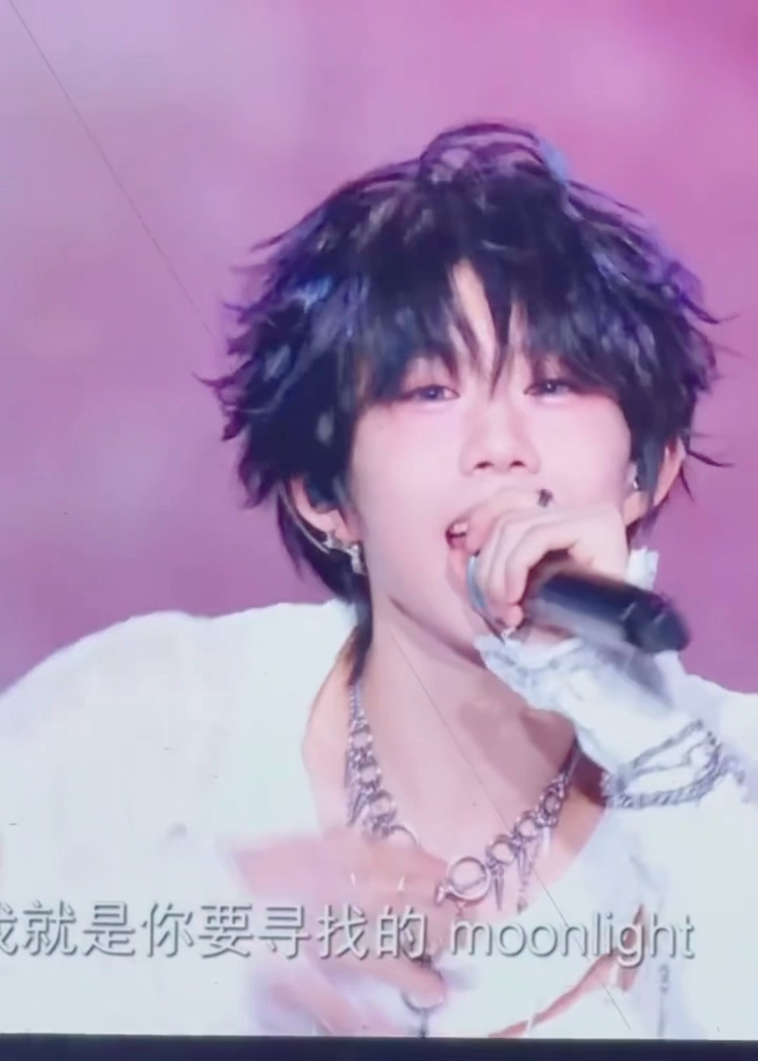 陈奕恒英文rap陈奕恒英文rap好好听。。所有人来感受，真的好会唱啊。。 