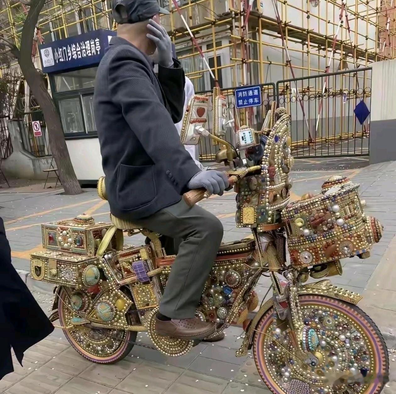 这辆车能不能值一套房？