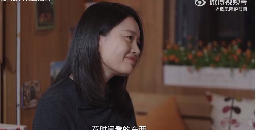 费翔谈在封神拍摄期间的遗憾  费翔在拍摄《封神》时，常回想起母亲渐渐失去记忆的那