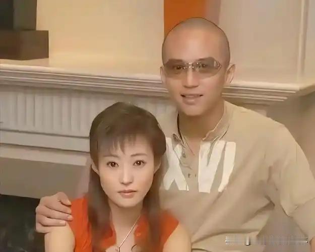 这个当年不是就说过很多回了吗，因为郝蕾的一部电影尺度很大，邓超接受不了，但是郝蕾