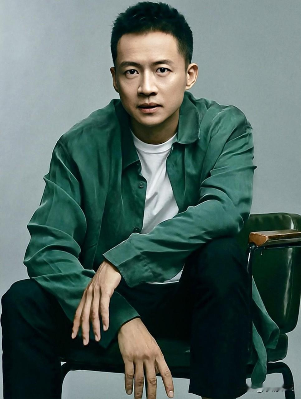 不查不知道，一查吓一跳

原来他拍过的戏都这么火，你可能不知道他的名字，但你一定