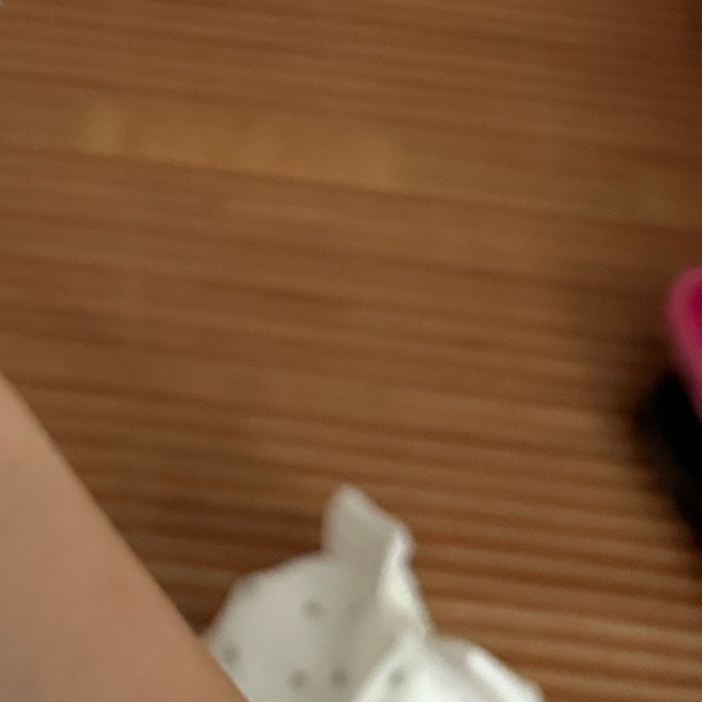0000磨砺成珠沙粒在疼痛中孕育温润，顽石被精磨方显光华。所有灼烫的历练都在催生