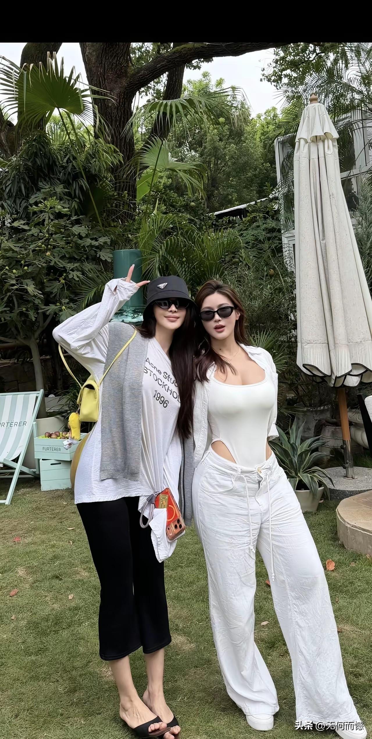 美女的身材真是够高的了，长的几乎是一模一样，分不清哪一个是哪一个，但是颜值普遍都