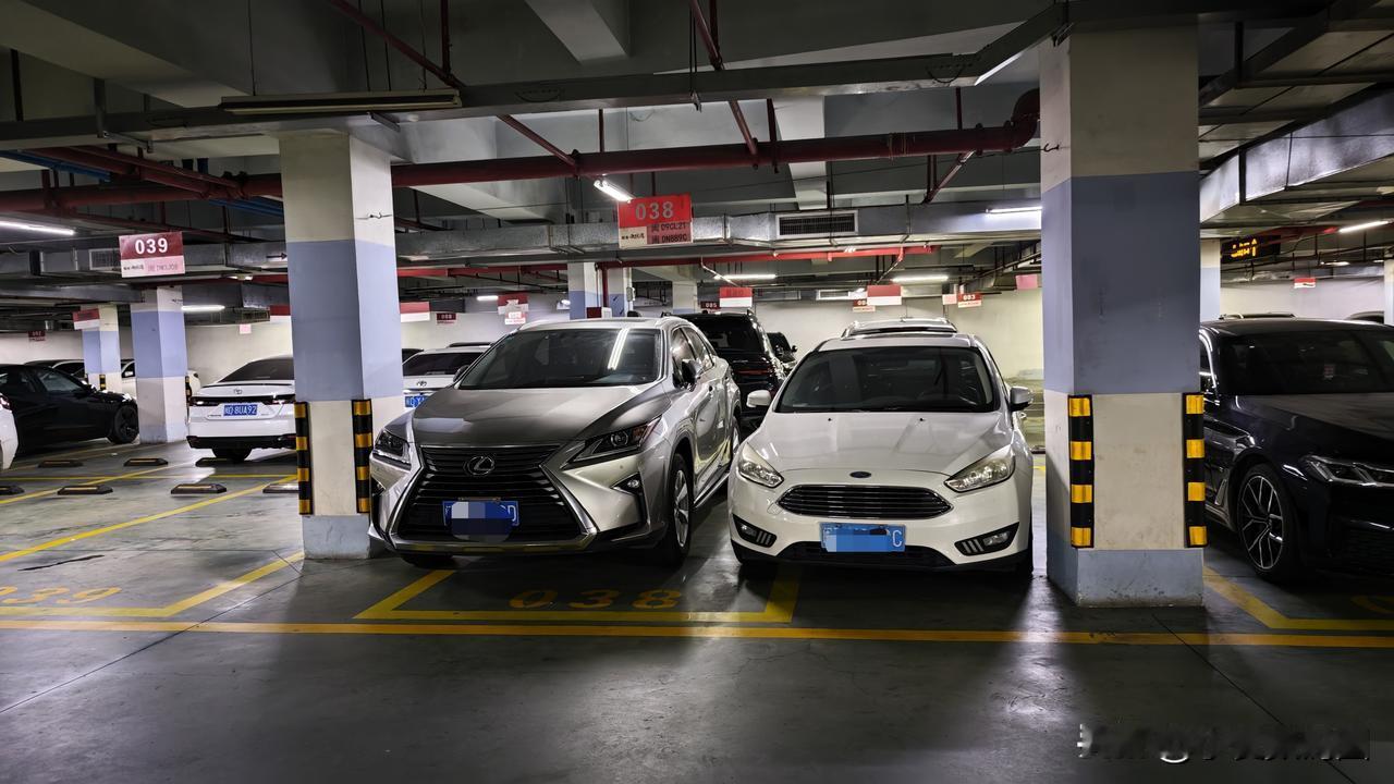 为什么现在几乎每一家都有两台车这么说我买3个车位买对了？以后还会增值不？[惊喜]