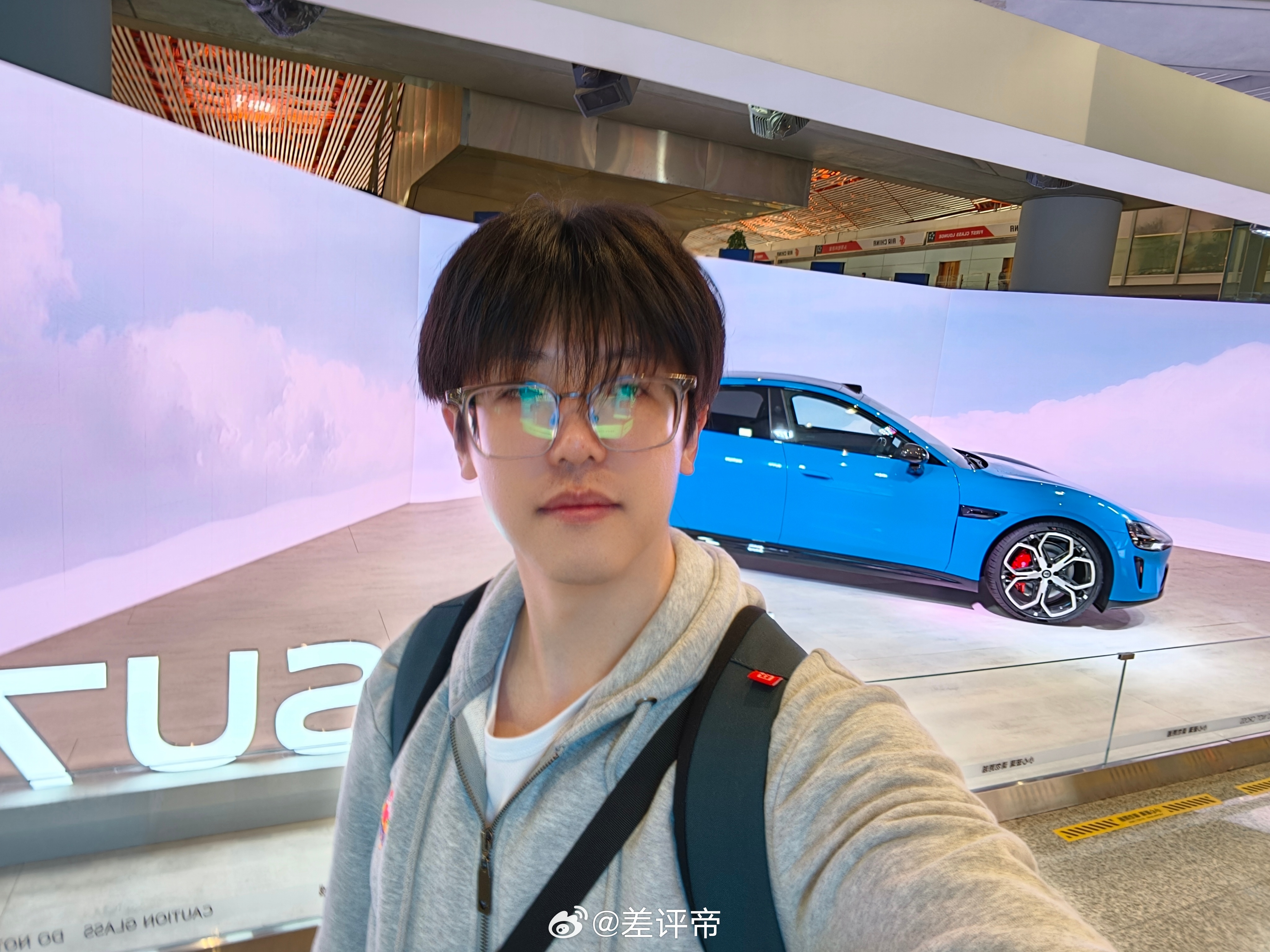 新小米SU7这个配色真好看