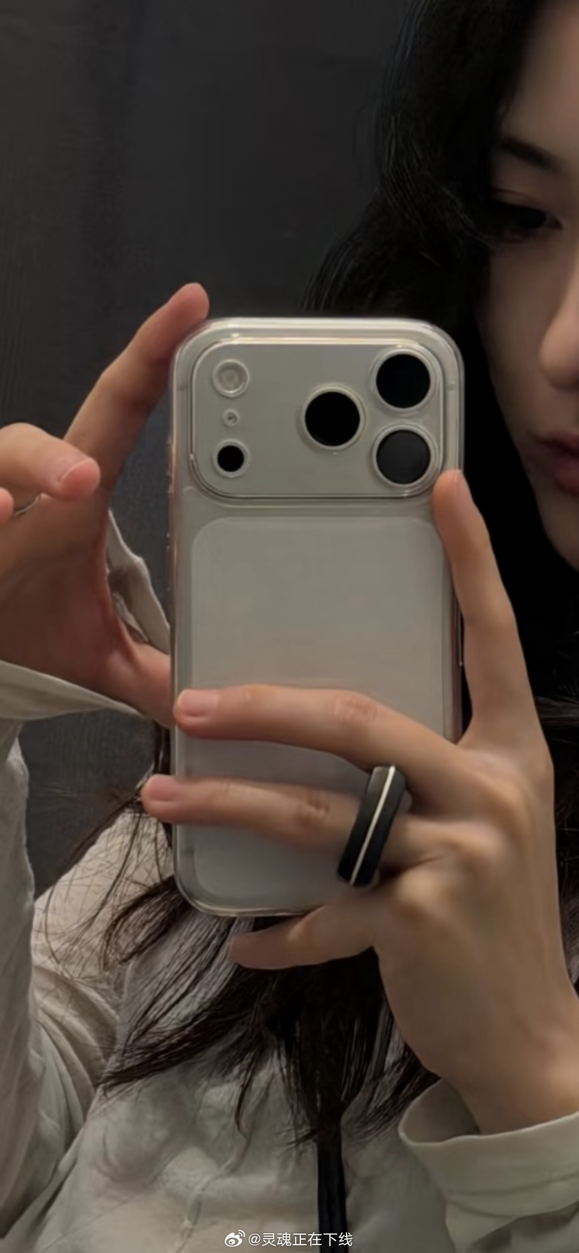 手上的iPhone 17 Pro Max突然又变香了？iPhone被曝最高或涨价