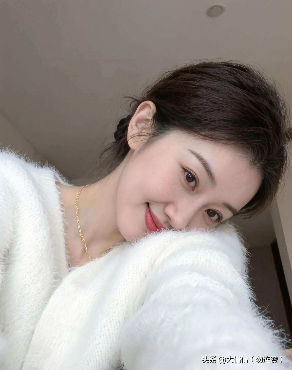 被婚外情伤透离婚后，
女人还能真心回头吗？
我看难！
背叛像根刺，
扎在心头难拔