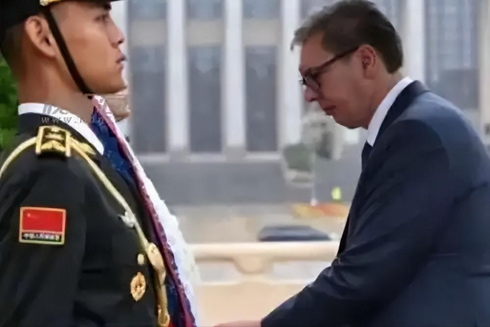大家熟悉的“577”又来中国了。刚落地，他就直奔长城游览，还真情流露地谈起两国多