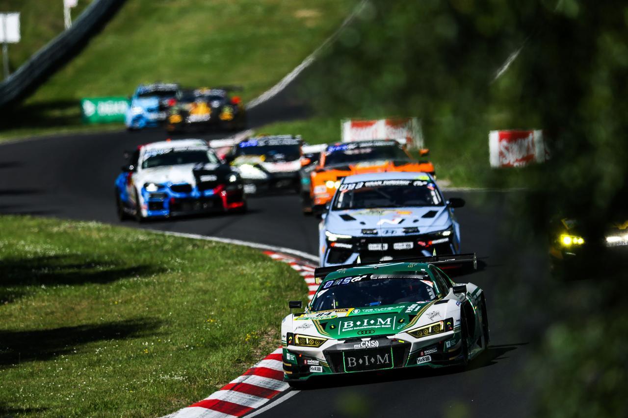 纽北24h历史战绩盘点：宝马是王者，保时捷是霸主，这几支车队封神50年
56 年