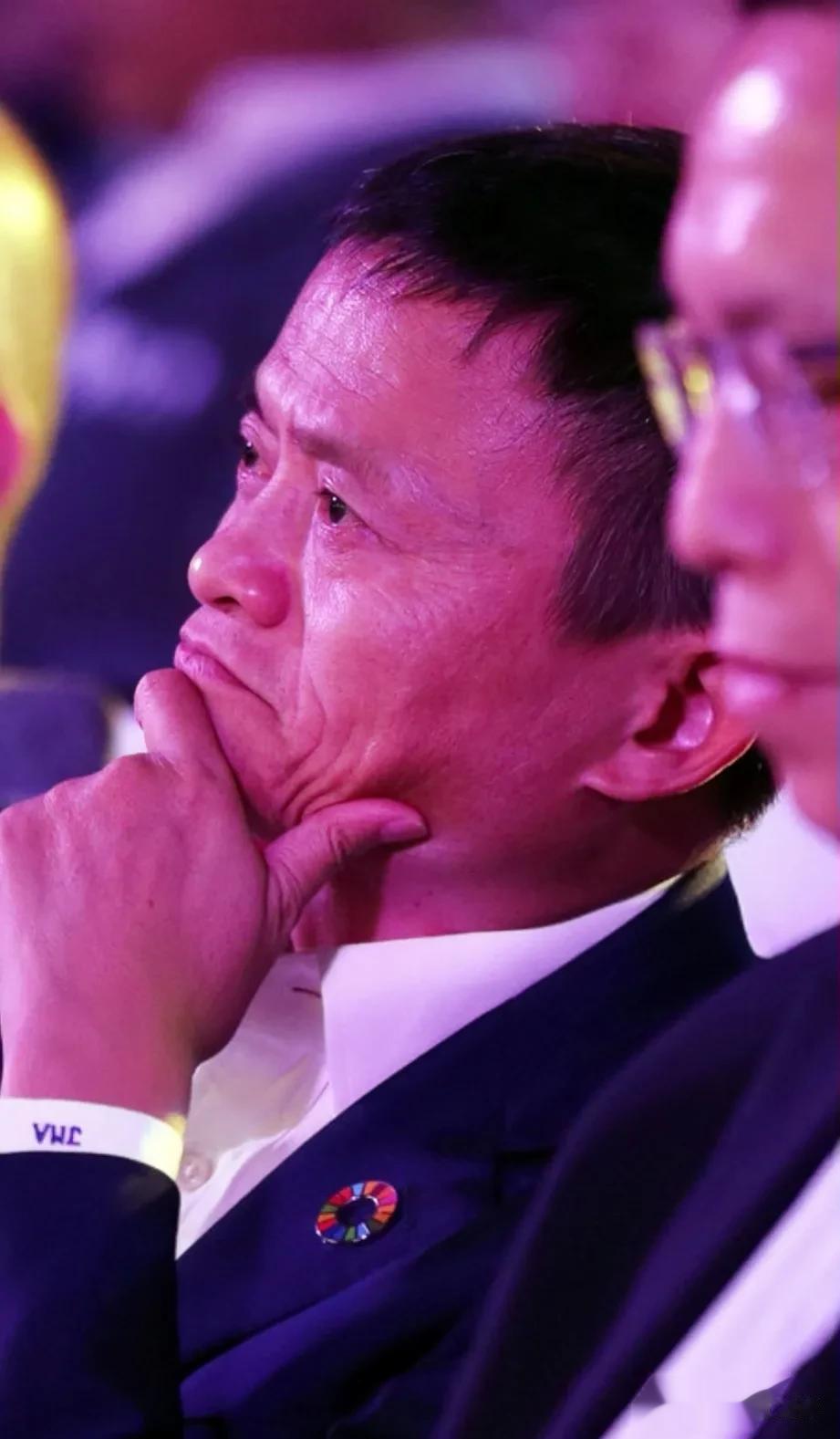 蚂蚁上市为什么被叫停？回头一看，马大咖的思路真的太野了！

很多人有这样的误解: