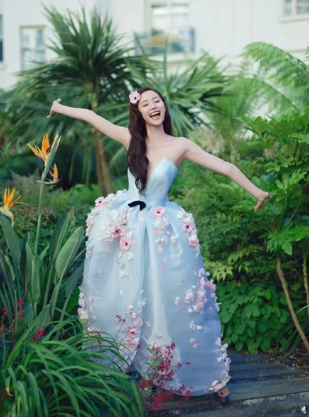 万千惠承担了太多万千惠才是全能ACE别人摆烂她扛起，万千惠真的承担了太多太多！ 