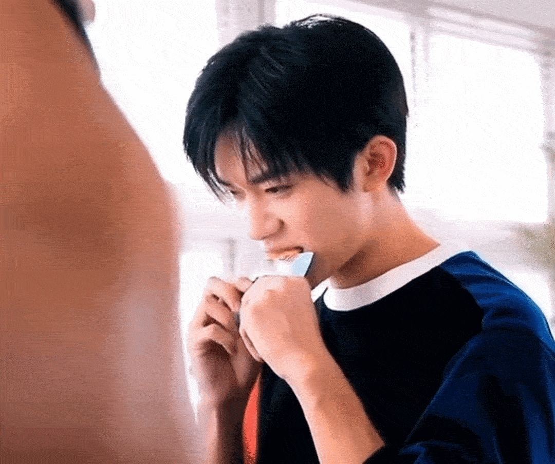 易烊千玺四字 易烊千玺 yyqx 四字弟弟 萌萌萌萌之 