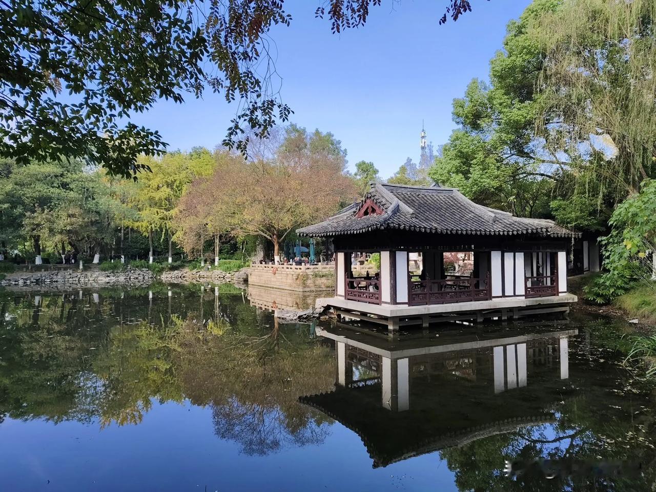 [赞]在国际经济形势不太乐观，国内经济形势面临诸多挑战的大环境下，其实真正应该解