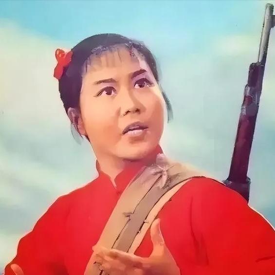 一句“美国刷盘也比国内挣钱多”，让京剧名角半生漂泊，晚年叶落归根定居上海
 
这