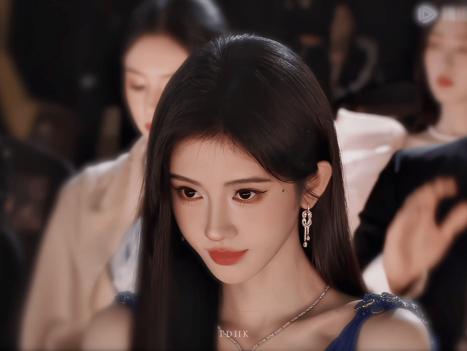 🍊💙鞠婧祎阿黛 🍊💙鞠婧祎来战 “我想可能大家会问我，为什么我的目标会这