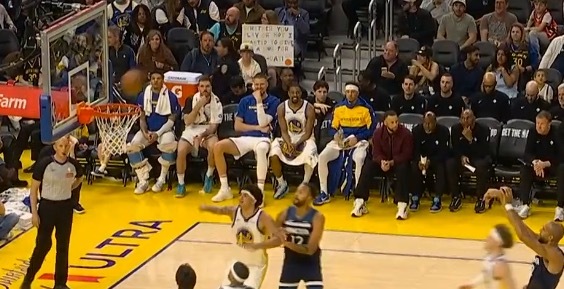 霍福德因右小腿肌肉紧绷将缺席今晚剩余的比赛 