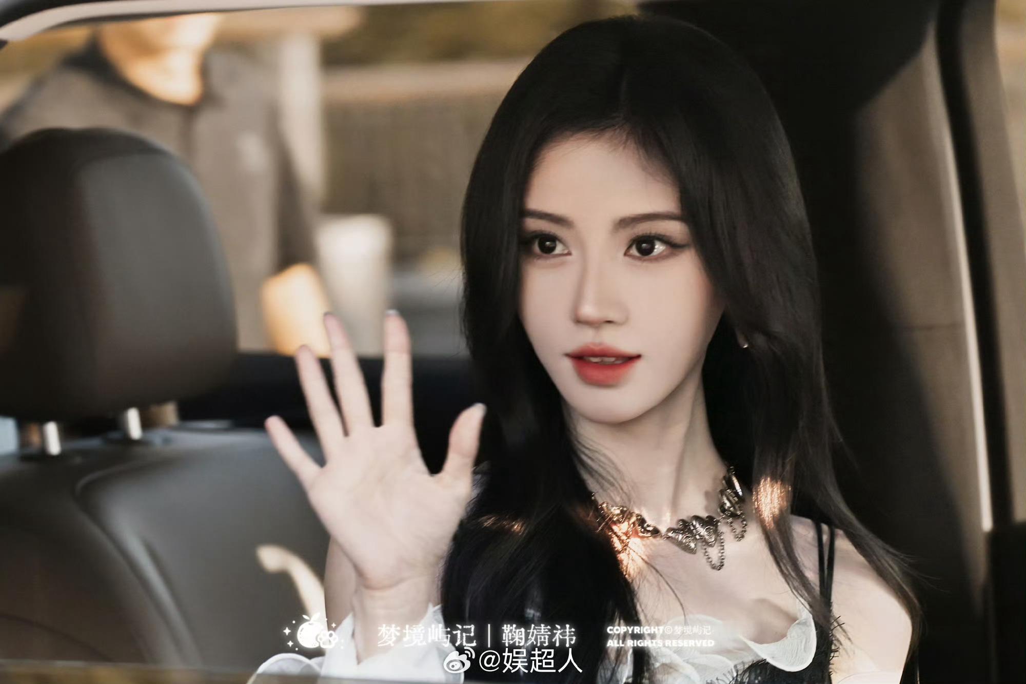 鞠婧祎原谅现偶了苏影后我为你哐哐撞大墙！以后现偶多来！ 